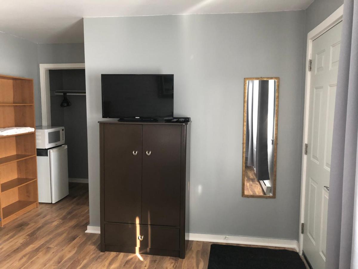 Auberge Restwell Motel Berrys Mills Bagian luar foto