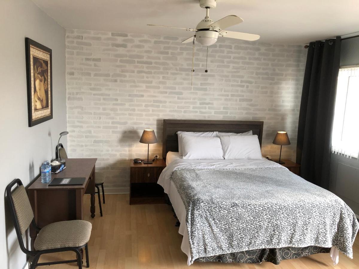 Auberge Restwell Motel Berrys Mills Bagian luar foto