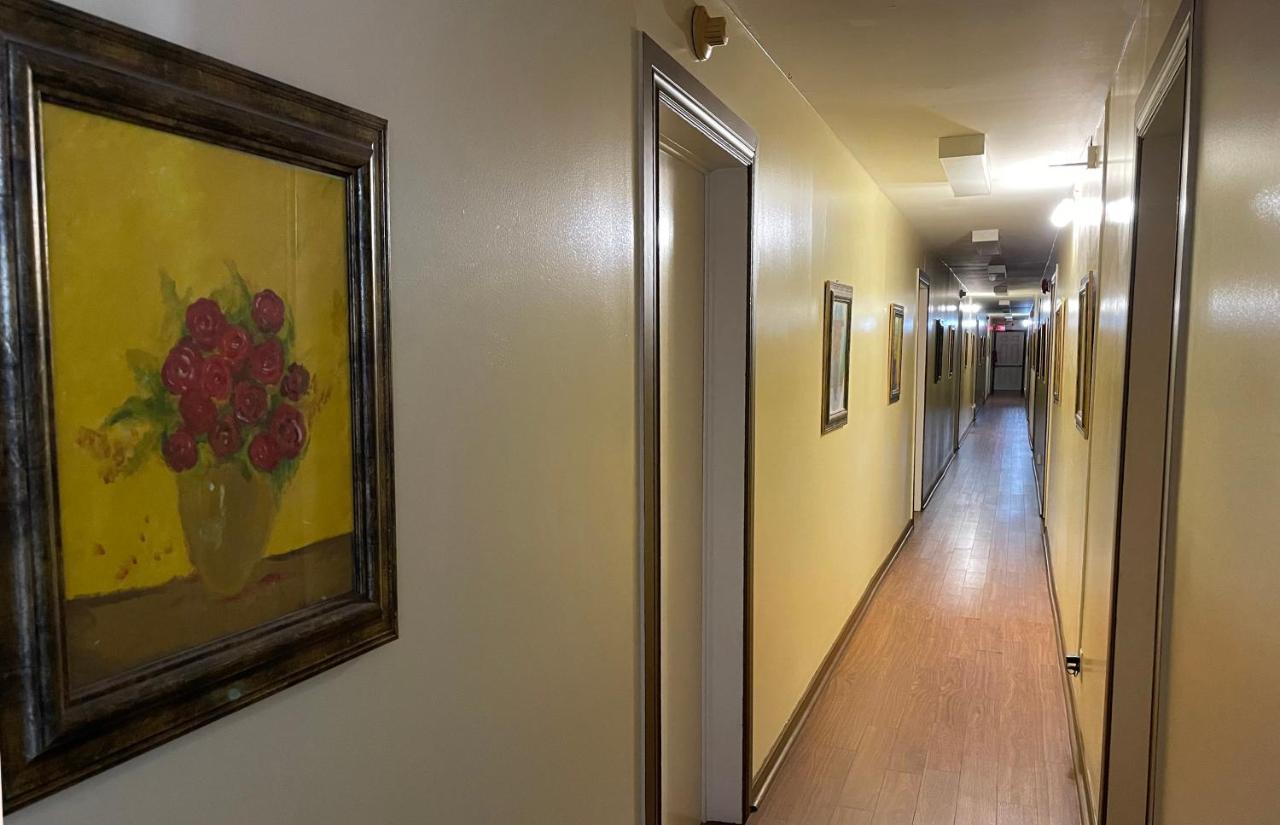 Auberge Restwell Motel Berrys Mills Bagian luar foto