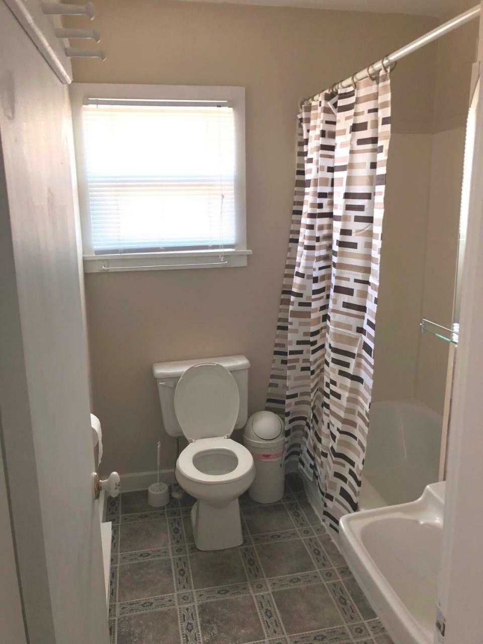 Auberge Restwell Motel Berrys Mills Bagian luar foto